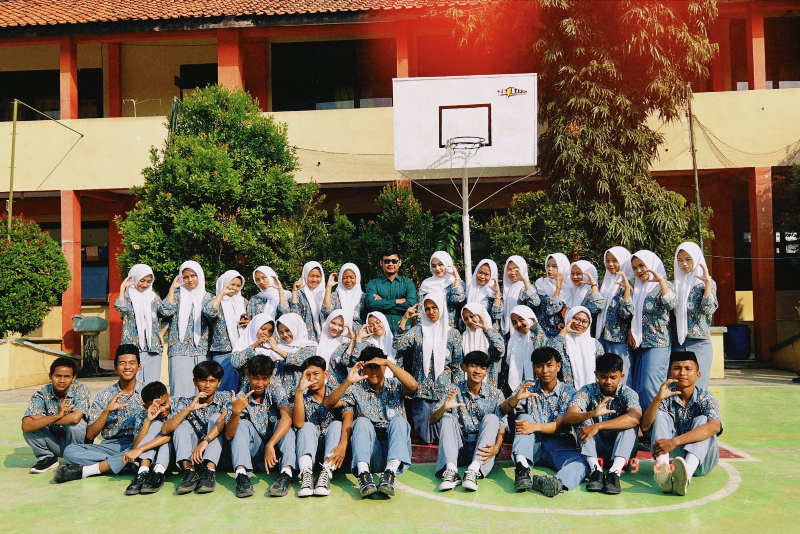 12 MIPA 3